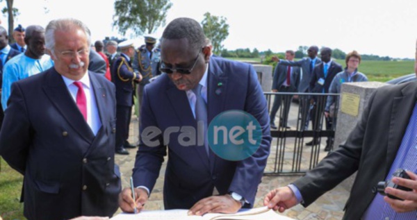 Photos : Le président Macky Sall a pris part à la commémoration à la mémoire des tirailleurs sénégalais à Chastre