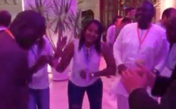 Youssou Ndour fait danser La nouvelle femme du ministre Mame Mbaye Niang