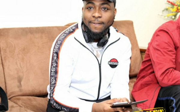 Feuz Galsen insulte Davido : » Bayil Khaléyi guaye teudéé aak sa .. »