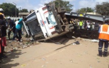 Accident à Kaolack : Un bus esquivant « un fou » se renverse et fait 5 morts dont des membres de la famille d’Alkaly Cissé