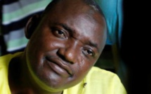 Gambie: malgré la situation, Adama Barrow se prépare à gouverner