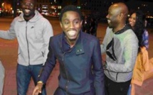 Vidéo: Embouteillage aux Almadies Waly Seck marche pour ne pas rater sa soirée