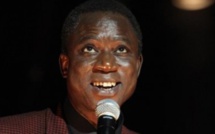 Thione Seck reçu deux fois par Adama Barrow