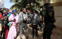 La devanture de la maison de Sonko assaillie-  Dans la rue, des  effigies aux slogans hostiles à Macky Sall et à son ministre de l'Intérieur Antoine Diom