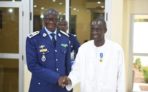 Décoré de la médaille d’honneur de la gendarmerie : Dg Moustapha Bâ, un modèle d’engagement, de loyauté et de dévouement (Le Témoin)