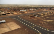 Un avion militaire s'écrase à l'aéroport de Gao au Mali - images