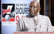 Le Professeur Ndiack Fall donne des cours de droit à Ismaela Madior Fall