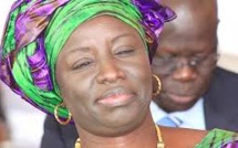 Attribution de la fiche de collecte pour les parrainages: Aminata Touré plaide pour Ousmane Sonko et répond à ses détracteurs de Bby