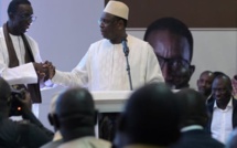 Macky Sall lâche Amadou Ba pour...