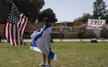 États-Unis : affrontements entre pro-palestiniens et pro-israéliens sur le campus d'UCLA