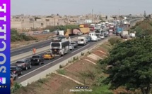 Autoroute à péage: Un carambolage entre trois camions crée un long bouchon vers Rufisque