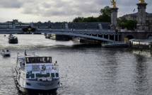 PARIS: LA SEINE ENCORE TROP POLLUÉE À UN MOIS DE L'OUVERTURE DES JEUX OLYMPIQUES