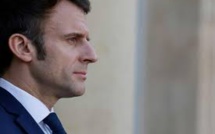 France: Emmanuel Macron rencontrera Bernard Cazeneuve lundi matin