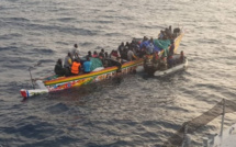 Une pirogue partie du Sénégal débarque à El Hierro : 175 personnes, dont 39 femmes, 9 bébés et 1 cadavre, trouvées à bord