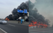 Incendie d’un bus sur l’autoroute à Diamniadio : circulation perturbée