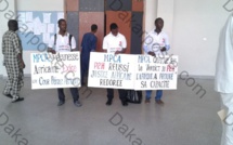 PROCES HABRE...Les images du pied de grue des journalistes et du public en attendant le verdict