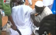 Mystique dans l'arène : Qui est cette femme tout en blanc qui accompagne Yekini?